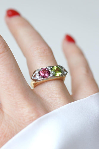 Bague 55 Bague en or jaune 18 ct péridot, tourmaline rose et diamants 58 Facettes