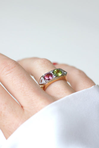 Bague 55 Bague en or jaune 18 ct péridot, tourmaline rose et diamants 58 Facettes