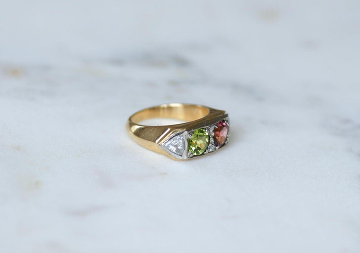 Bague 55 Bague en or jaune 18 ct péridot, tourmaline rose et diamants 58 Facettes
