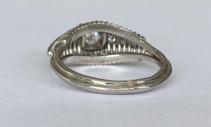 Bague 58 Art déco - Bague solitaire vintage en or blanc 18 ct et diamants 58 Facettes ring