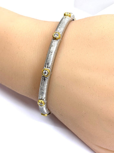 Bracelet Bracelet jonc ouvrant - Bracelet en or blanc 18 carats et diamants 58 Facettes AB703