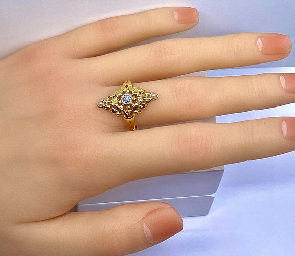 Bague 56 Bague marquise en or jaune 18 carats avec diamant et perles 58 Facettes AB704