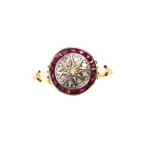 Bague 53 Bague cible ancienne en or jaune et platine, diamants et rubis synthétiques 58 Facettes LMB-343