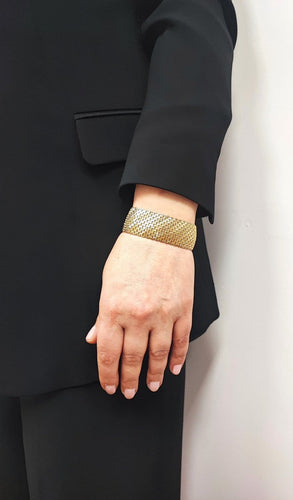 Bracelet Bracelet manchette en or jaune 18 carats 58 Facettes Brac.iris.1974