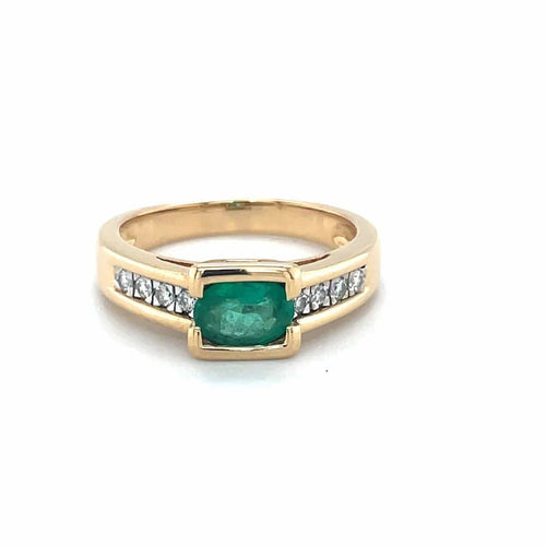 Bague 54 Bague en or jaune 750 avec émeraude ovale et diamants 58 Facettes 7141