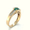 Bague 54 Bague en or jaune 750 avec émeraude ovale et diamants 58 Facettes 7141