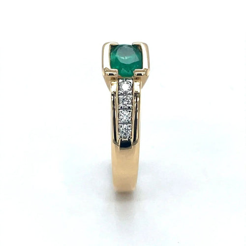 Bague 54 Bague en or jaune 750 avec émeraude ovale et diamants 58 Facettes 7141