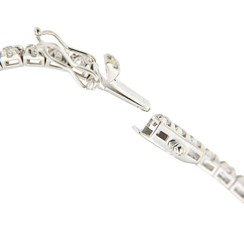 Bracelet Forever Unique - Bracelet tennis en or blanc 18 ct et diamants 0,95 ct 58 Facettes 41194