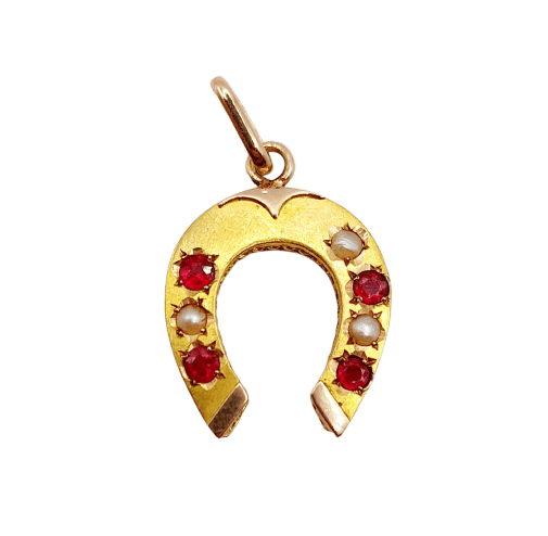 Pendentif Pendentif fer à cheval antique en or 18k, perles et verres rouges 58 Facettes A06857