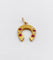 Pendentif Pendentif fer à cheval antique en or 18k, perles et verres rouges 58 Facettes A06857