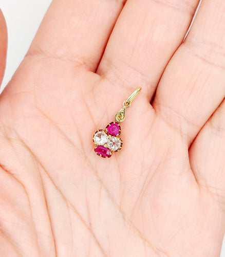 Pendentif Pendentif antique en or 14k avec diamants taille ancienne et rubis (circa 1920) 58 Facettes A06833