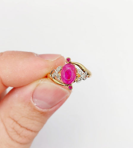 Bague 54 Bague Art nouveau en or 18k et platine, rubis cabochon et diamants 58 Facettes A06780