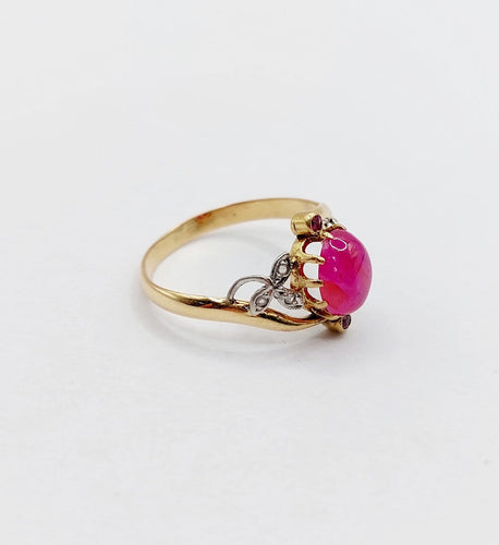 Bague 54 Bague Art nouveau en or 18k et platine, rubis cabochon et diamants 58 Facettes A06780