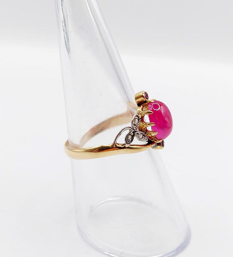 Bague 54 Bague Art nouveau en or 18k et platine, rubis cabochon et diamants 58 Facettes A06780