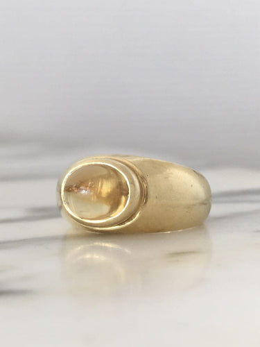 Bague 50 Bague en or jaune 18K sertie d’une citrine cabochon 58 Facettes 250