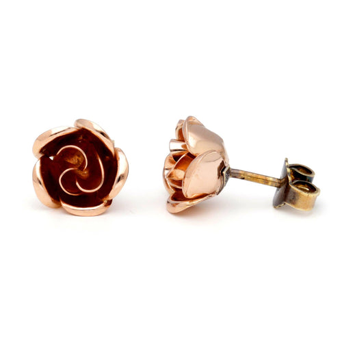 Boucles d'oreilles TEKA - Boucles d’oreilles puces florales en or 14k (585) 58 Facettes 0F96C6422E024BA3A3BFC279FA750A66