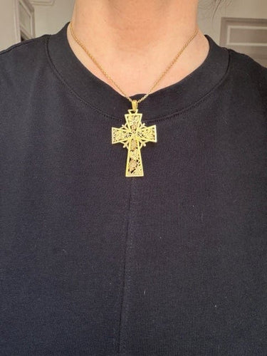 Pendentif Croix - Pendentif ajouré en or jaune 18 carats à grappes de raisin 58 Facettes croix