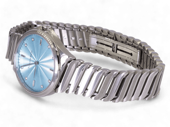 Montre Tiffany & Co Metro - Montre en acier avec diamants, cadran bleu ondulé 58 Facettes TCOW