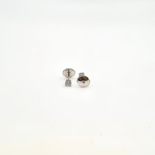 Boucles d'oreilles Boucles d’oreilles en or blanc 18 carats avec diamants 58 Facettes bague #5007