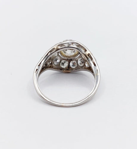 Bague 49 Bague dôme Art déco en platine et diamants, taille ancienne 0,90 ct 58 Facettes A06952