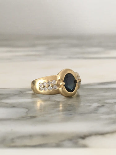 Bague 53.5 Bague en or jaune 18K saphir et diamants 58 Facettes 253