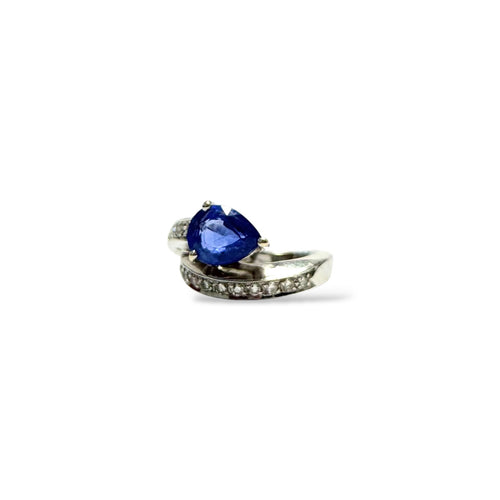 Bague 47 Bague moderne saphir taille poire en or gris 18K et diamants 58 Facettes