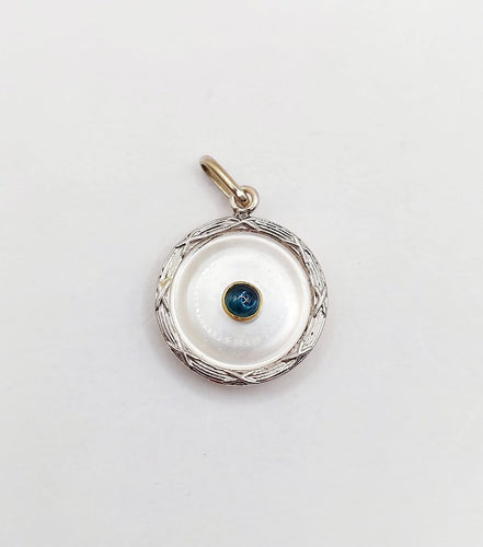 Pendentif Pendentif cible Art déco en or 18k et platine, nacre et saphir 58 Facettes A06912