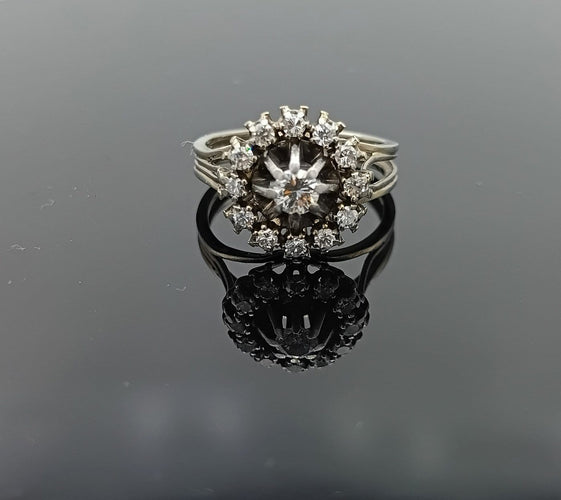 Bague 56 Bague marguerite vintage en or gris 18K sertie de diamants 58 Facettes MANOS/432