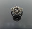 Bague 56 Bague marguerite vintage en or gris 18K sertie de diamants 58 Facettes MANOS/432
