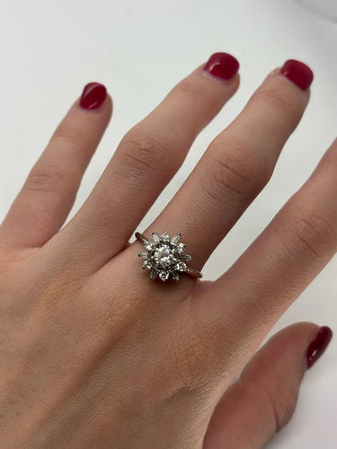 Bague 58 Bague en or blanc 18K sertie de diamants 0,80 ct 58 Facettes 1810
