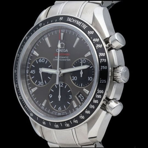 Montre Omega Speedmaster Date Chronograph 58 Facettes MT45600