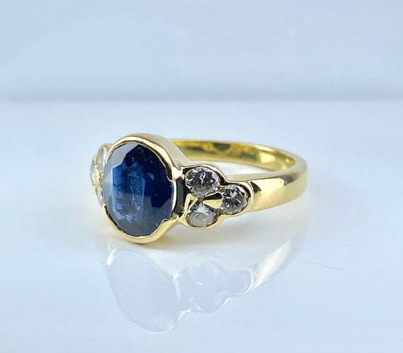 Bague 54 Bague en or jaune 18 carats, saphir et diamants 58 Facettes AB713