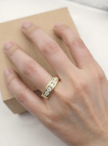 Bague 53 Bague cinq diamants en or 18 ct 58 Facettes CV-026
