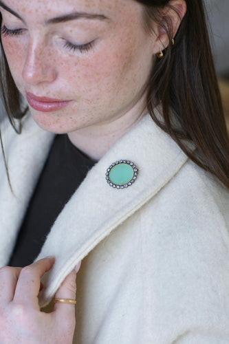 Broche Broche ancienne chrysoprase et diamants en or rose et argent 58 Facettes