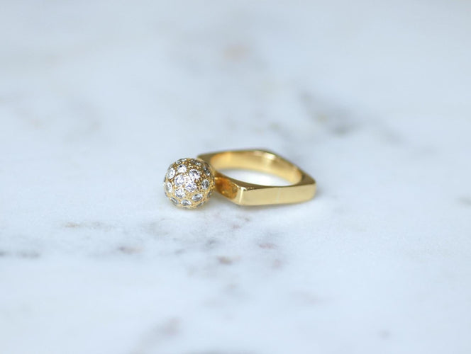 Bague 55 Dinh Van - Bague boule en or jaune 18 carats et diamants 58 Facettes