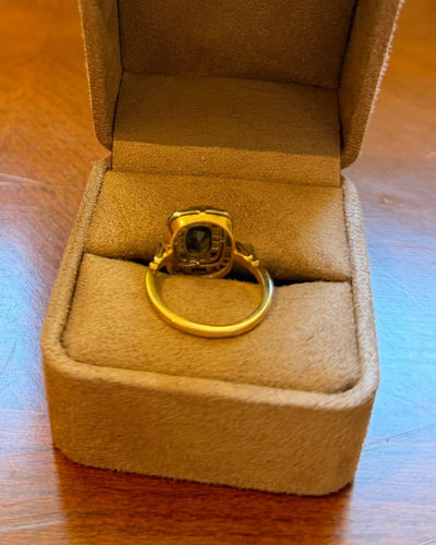 Bague 54 Bague rectangulaire en or jaune 18 carats avec saphir et diamants 58 Facettes ad