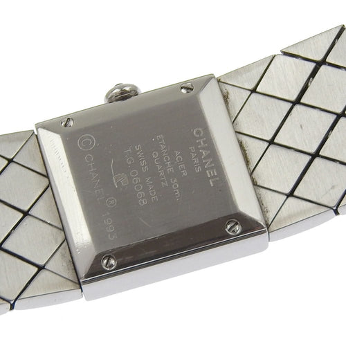 Montre Chanel Matelasse - Montre quartz en acier inoxydable avec lunette diamantée 58 Facettes cgstjh