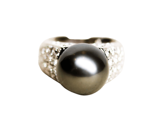Bague 49.5 Bague Dôme en or blanc, perle de Tahiti et diamants 58 Facettes A11459