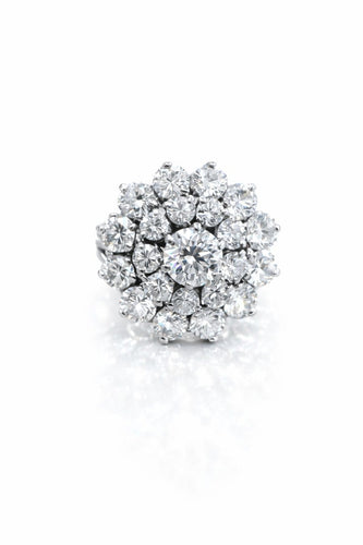 Bague 47 Bague marguerite vintage en or blanc 750 et diamants 58 Facettes Bague