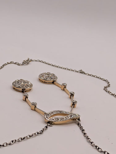 Collier Collier négligé Art déco en or 18k et diamants 58 Facettes Collier O2676