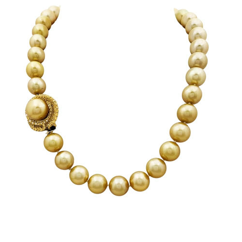 Collier Collier perles gold, or jaune, diamants, saphirs jaunes. 58 Facettes 35547