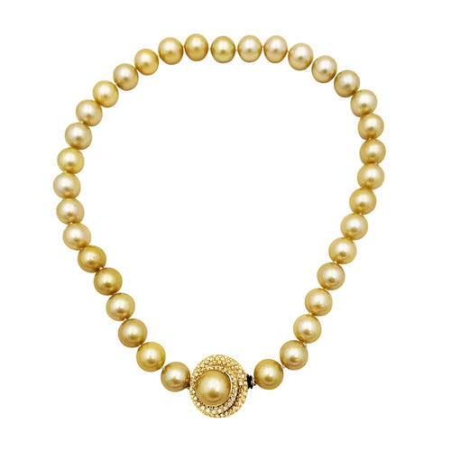 Collier Collier perles gold, or jaune, diamants, saphirs jaunes. 58 Facettes 35547