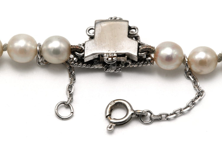 Collier Collier de perles années 50 en or blanc 18 carats serti de diamants 58 Facettes B850