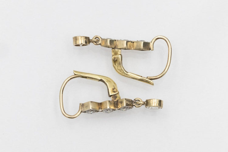 Boucles d'oreilles Boucles d’oreilles pendantes Art déco en or jaune 18k et diamants 0,95 ct 58 Facettes 11819