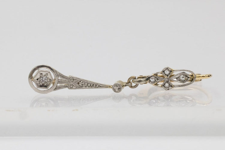 Boucles d'oreilles Boucles d'oreilles pendantes anciennes en or jaune, platine et diamants 58 Facettes 11820