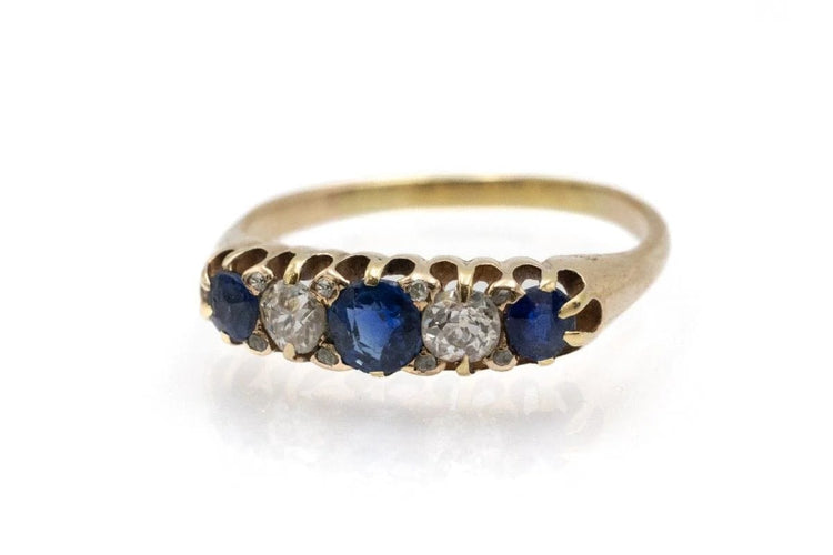 Bague 58 Bague ancienne en or jaune sertie de saphirs et diamants 58 Facettes 11700