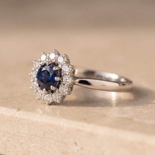 Bague 52 Bague - Saphir et diamants en or blanc 750 58 Facettes 2138