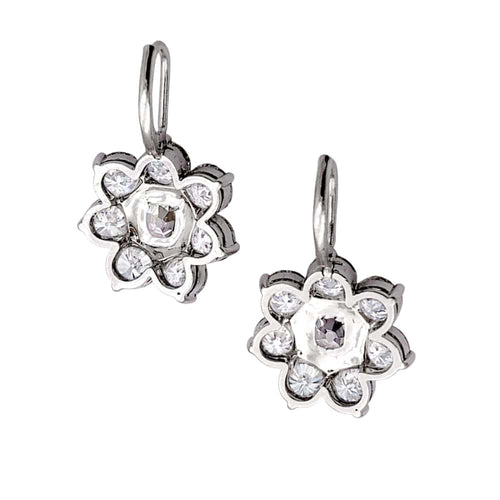 Boucles d'oreilles Boucles d'oreilles dormeuses, or blanc et diamants. 58 Facettes 35517