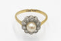 Bague 56 Bague marguerite en or 750, perle et diamants 58 Facettes 11225