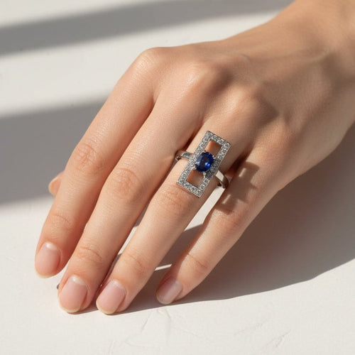 Bague 55 Bague rectangulaire en or blanc avec saphir et diamants 58 Facettes 1-0001052/2